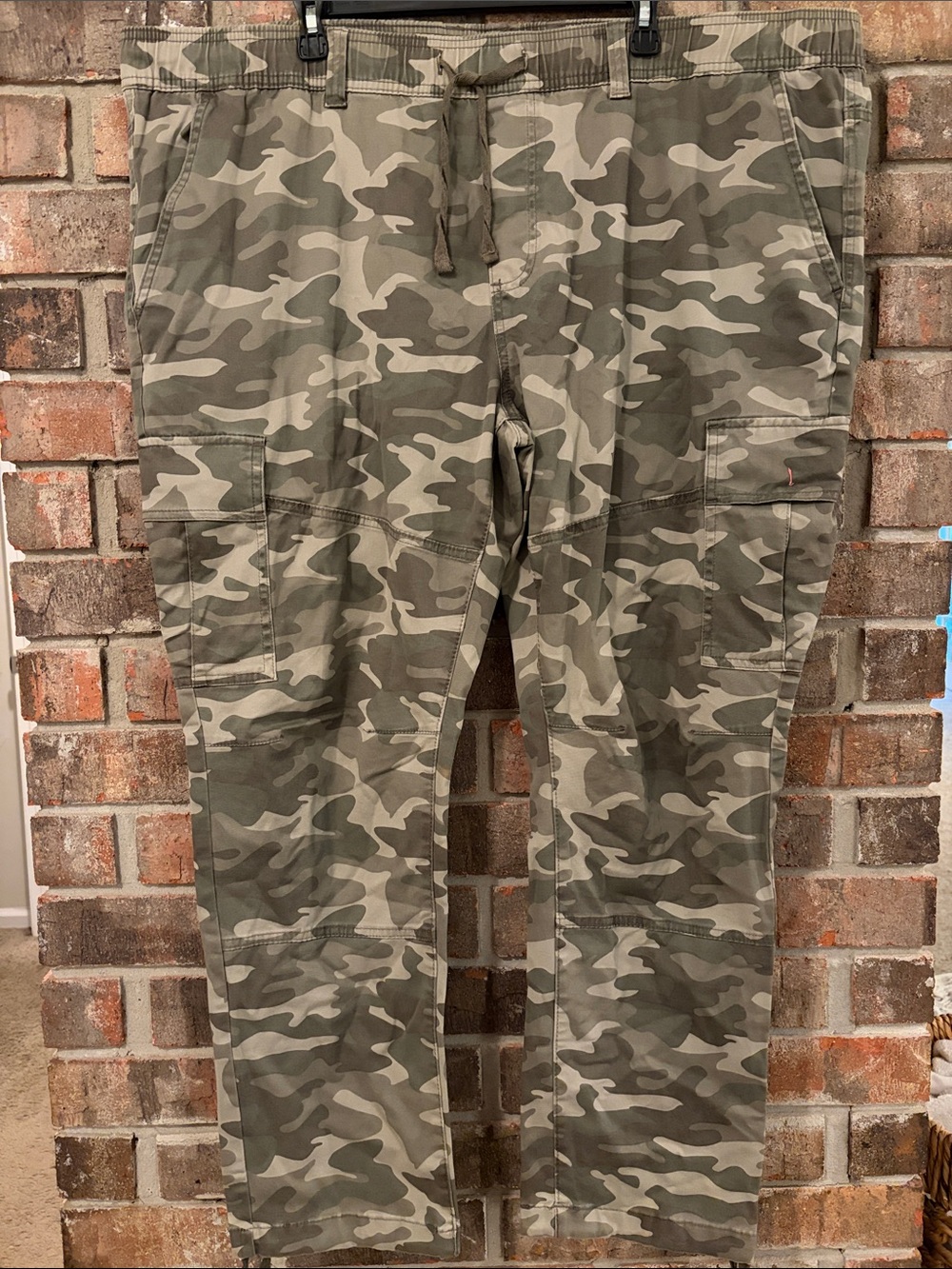 No Boundaries Women's Olive Camo Cargo Pants